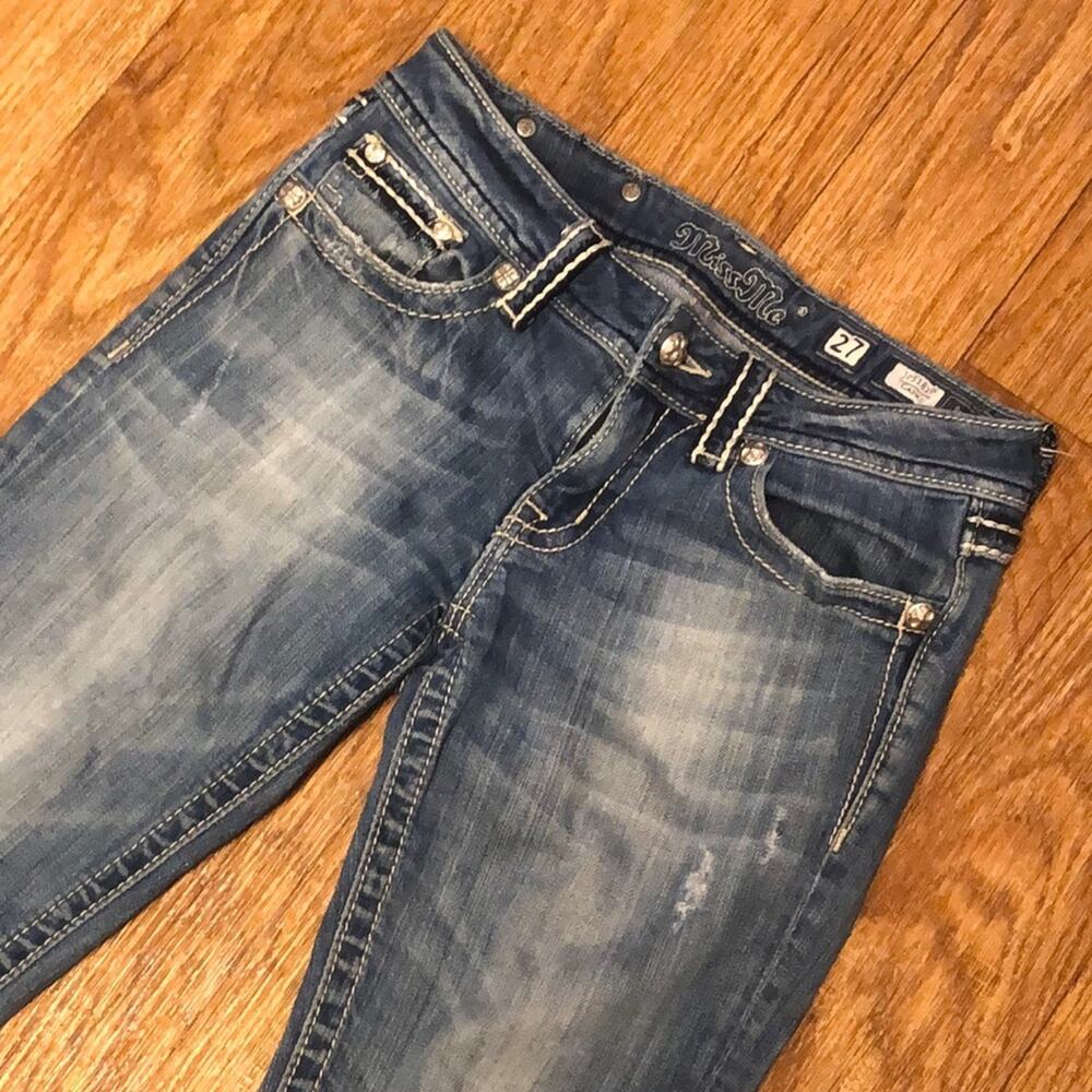 Miss Me Embellished Embroidered Fleur-de-lis Boyfriend Capri Jeans Size 27
